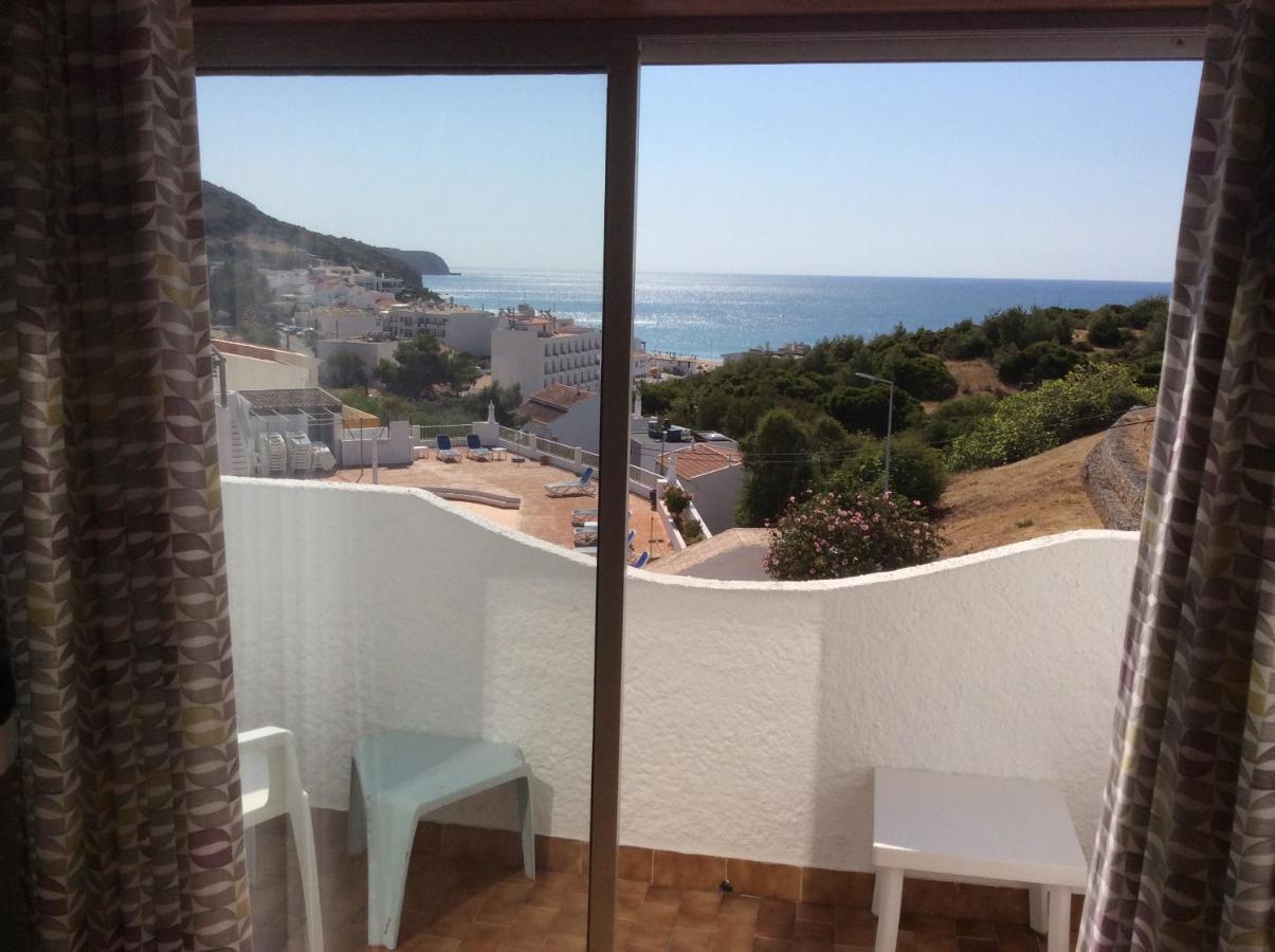 Apartamentos Salema Praia Club Exterior photo
