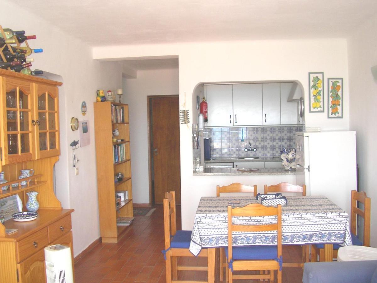 Apartamentos Salema Praia Club Exterior photo