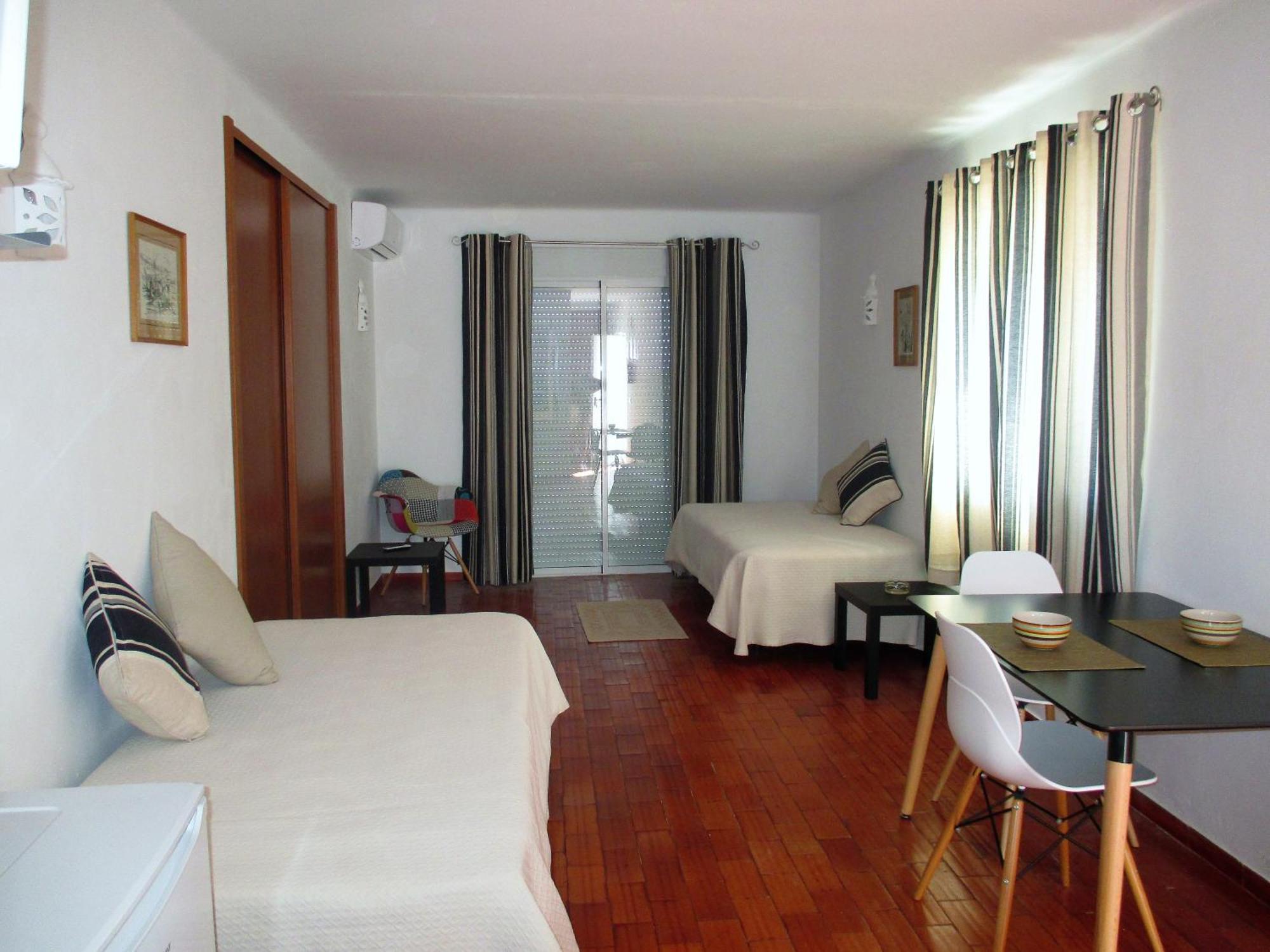 Apartamentos Salema Praia Club Exterior photo