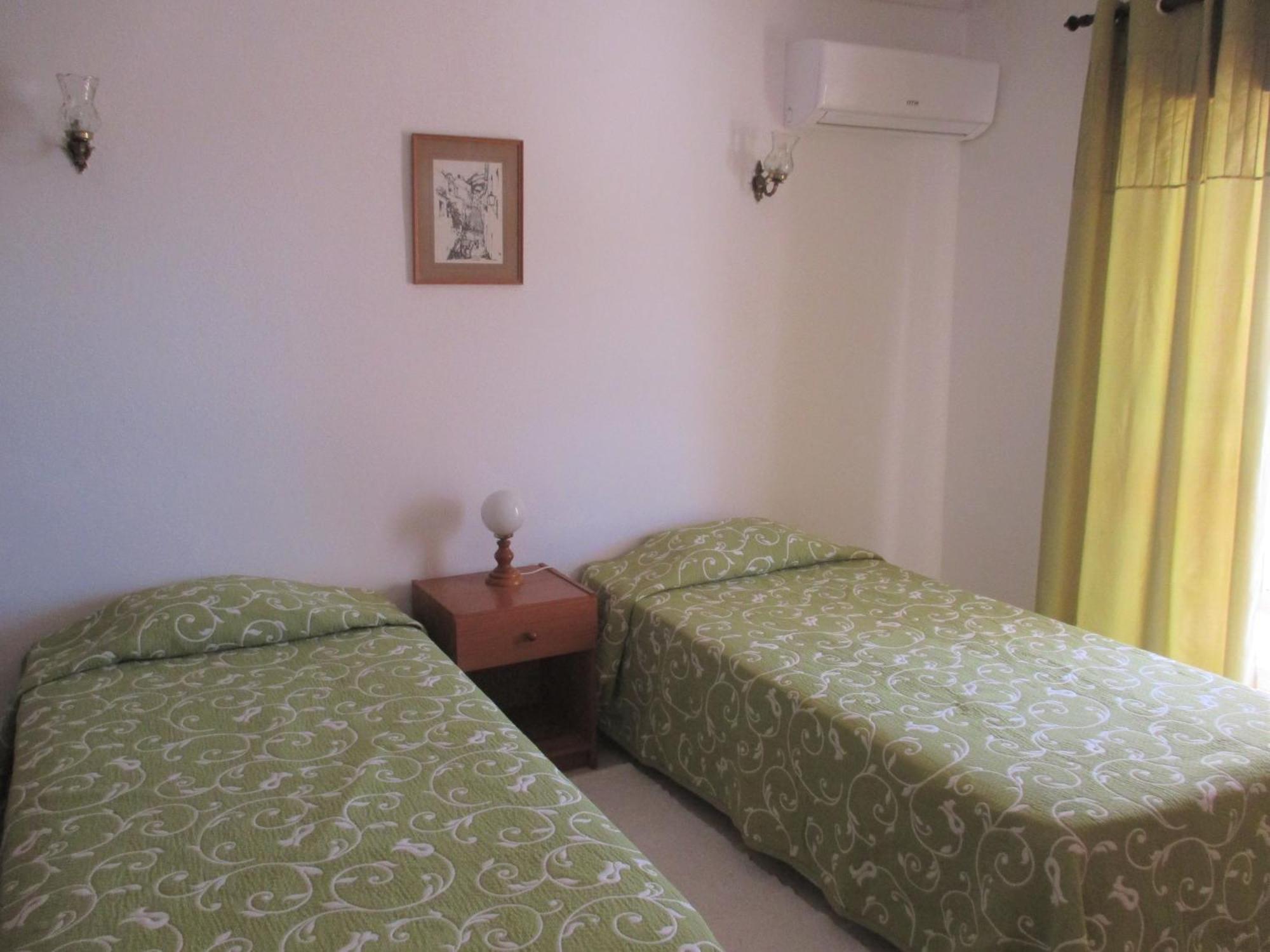 Apartamentos Salema Praia Club Exterior photo