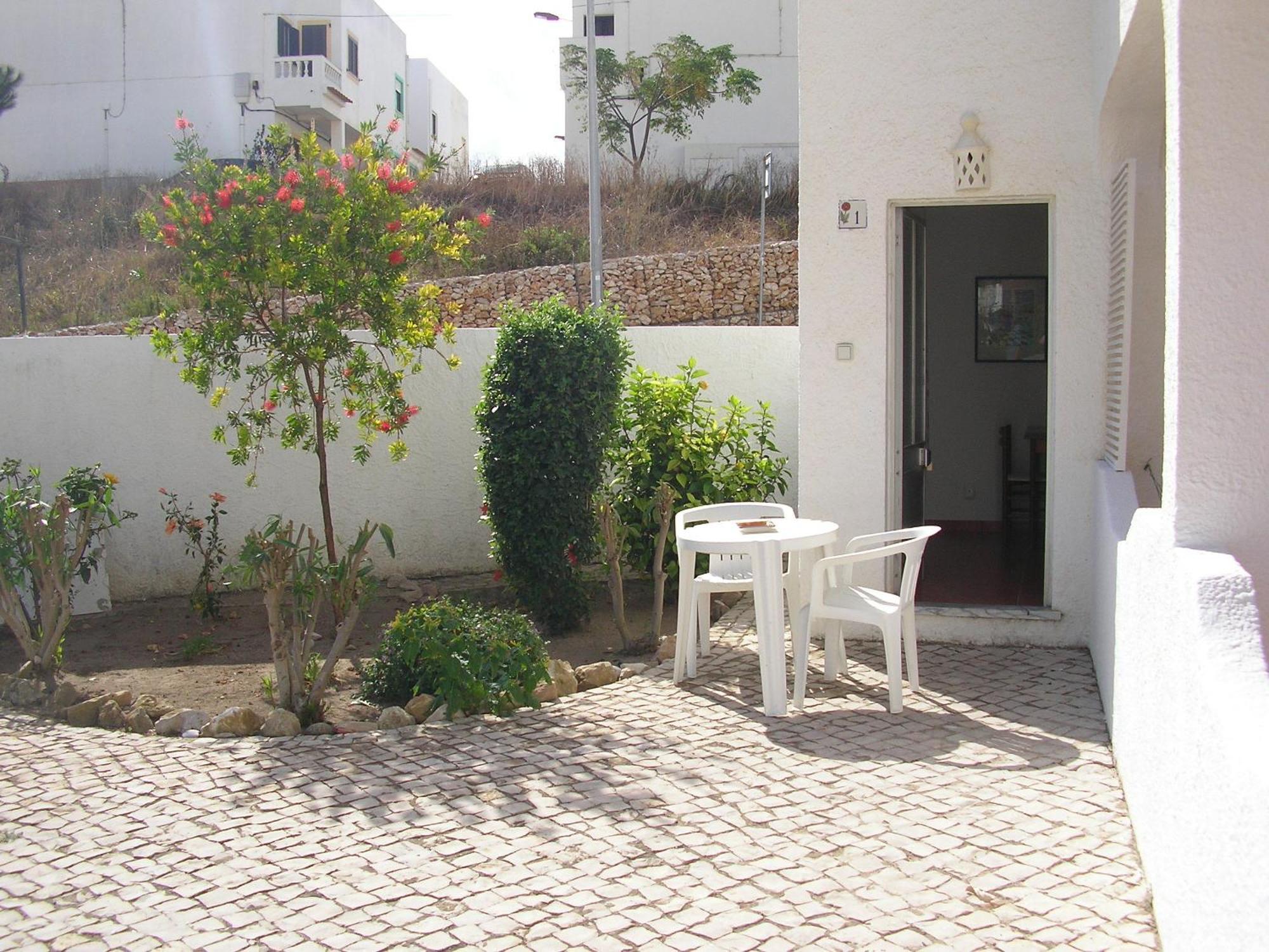 Apartamentos Salema Praia Club Exterior photo